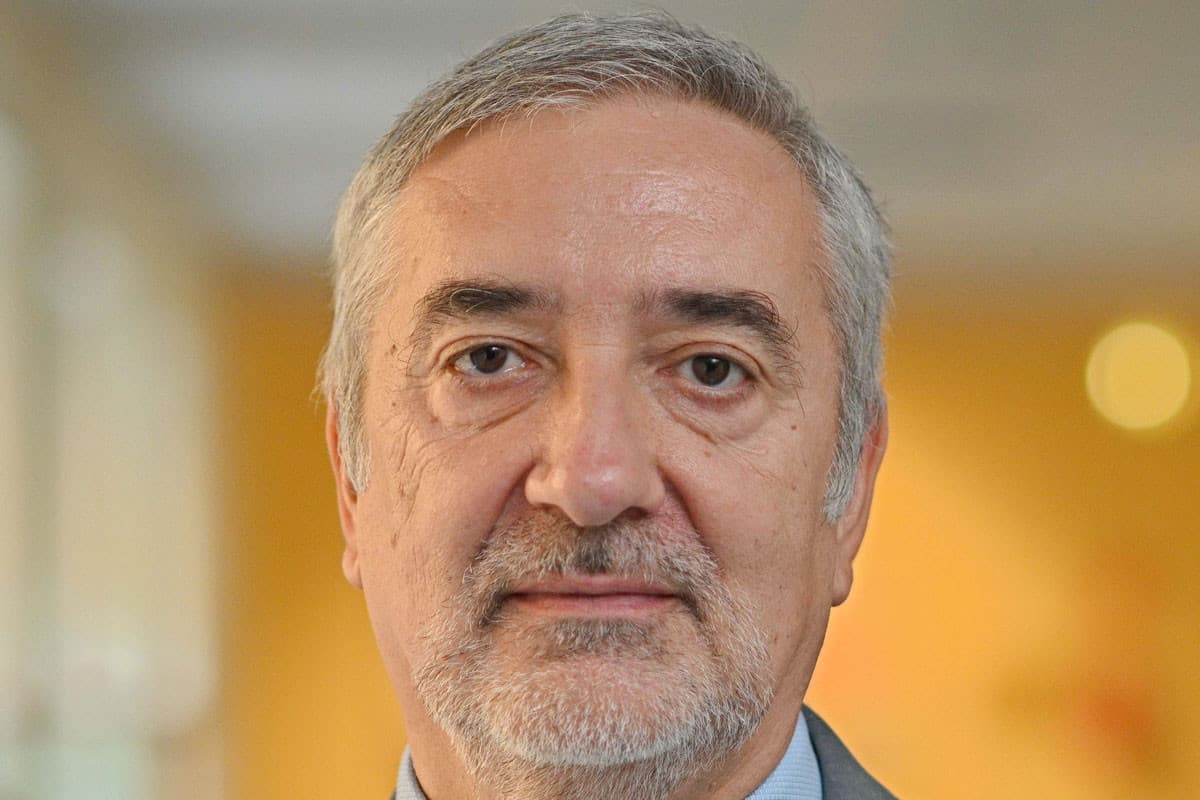 „A baloldal és Brüsszel rászabadítaná az iskolákra az LMBTQ-propagandát”