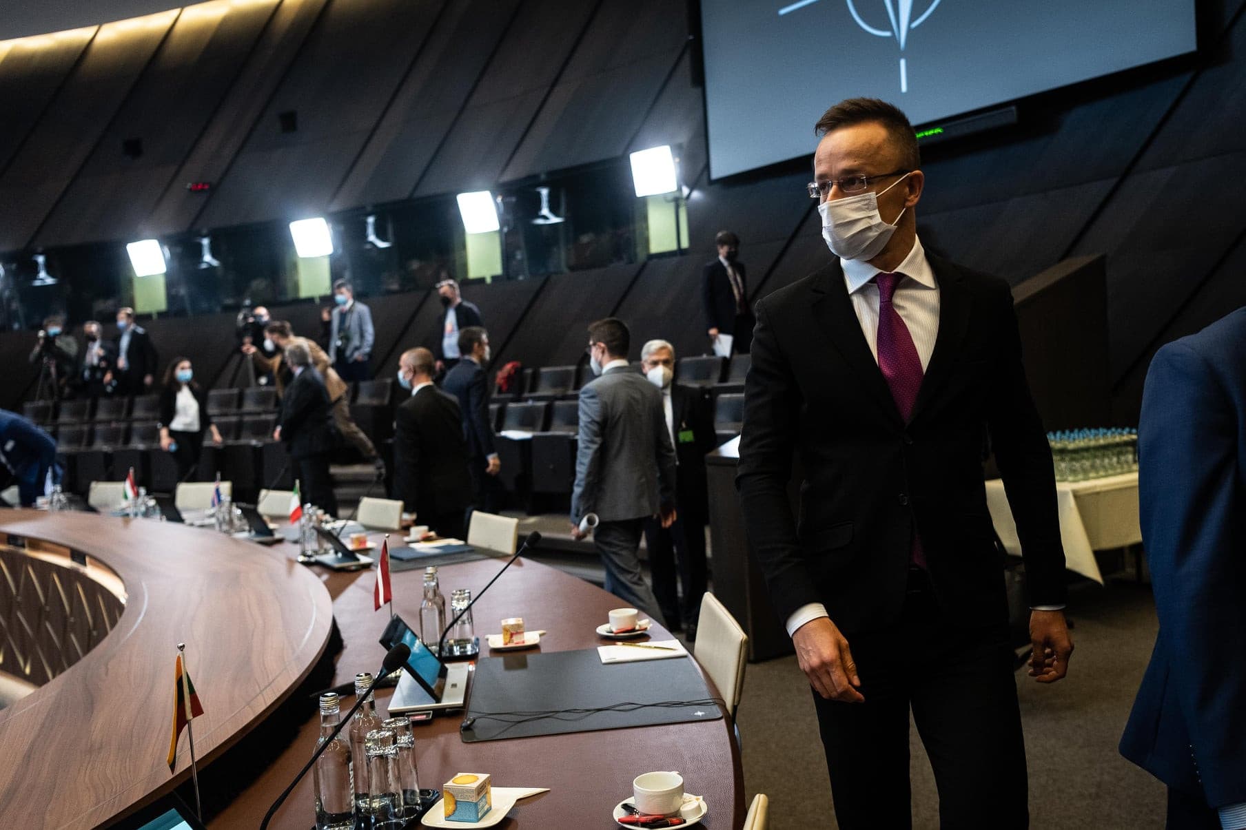 Szijjártó: A NATO nem résztvevője a háborúnak