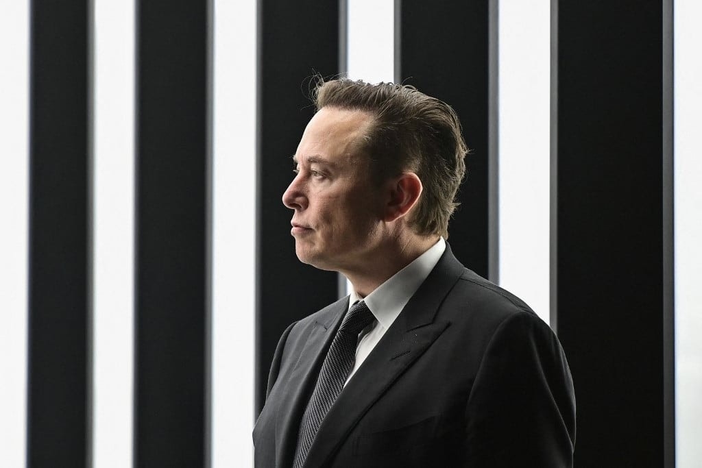 Elon Musk visszaállítja Donald Trump korábban letiltott Twitter-fiókját