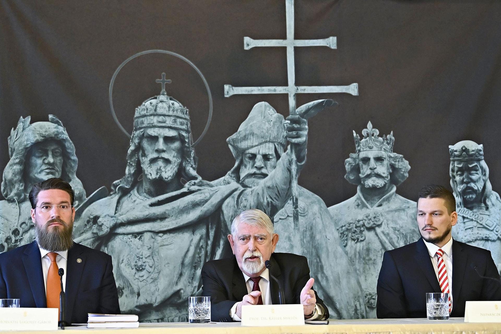 A Magyarságkutató Intézet tudósai csontokból azonosítottak két Árpád-házi személyt