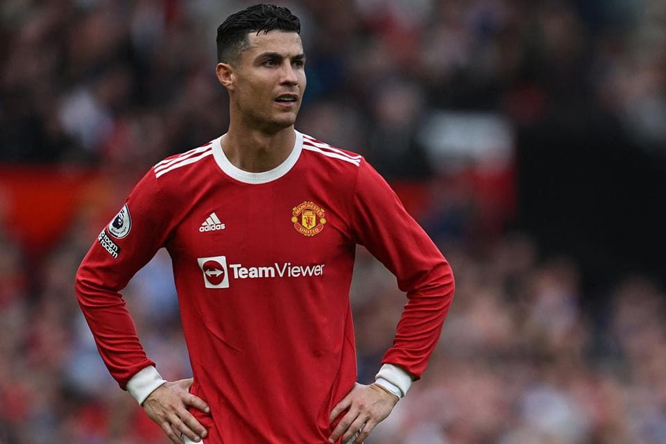 Cristiano Ronaldóval pótolná az elvágyódó Lewandowskit a Bayern
