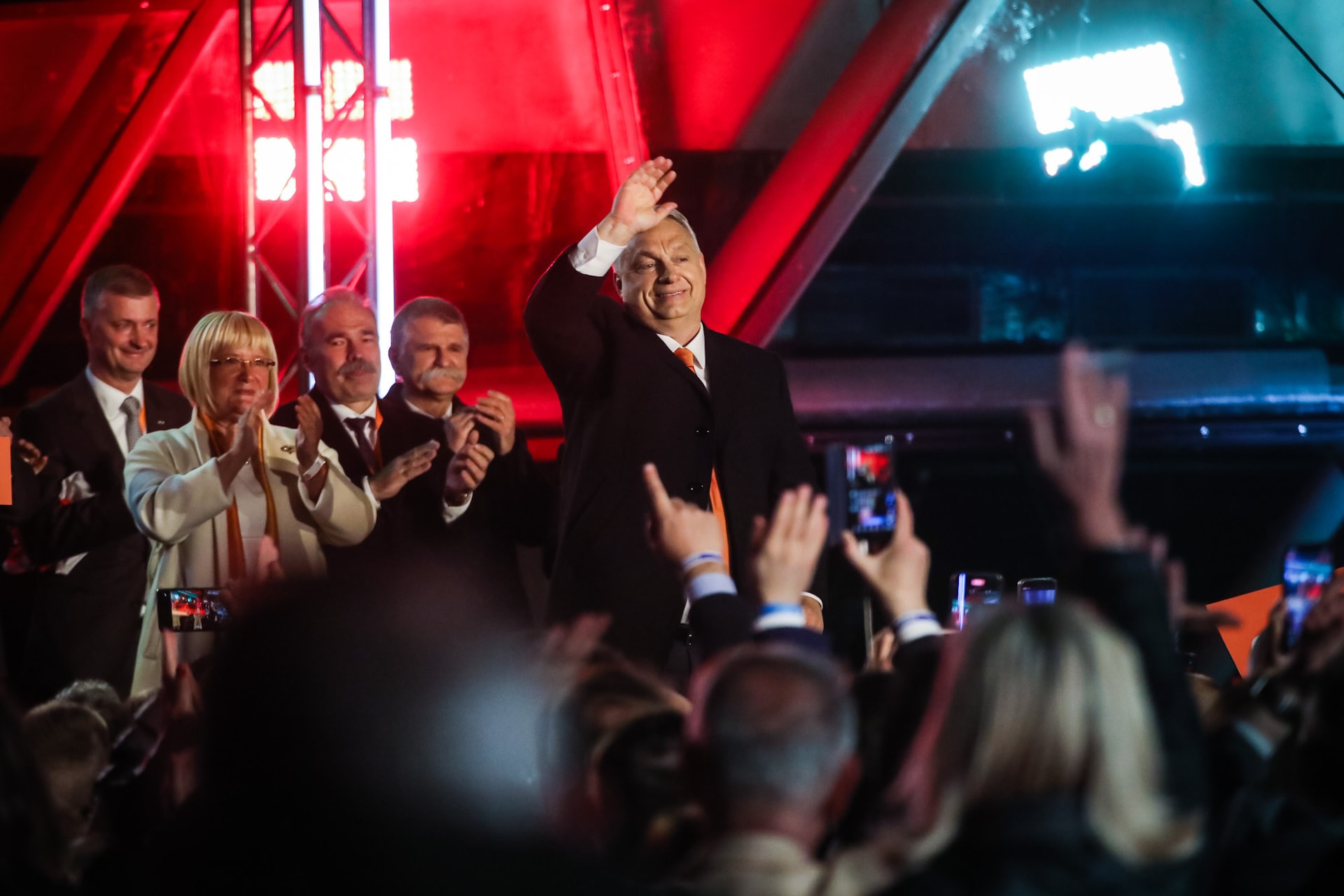 „Tanuljunk Orbán elsöprő győzelméből!”