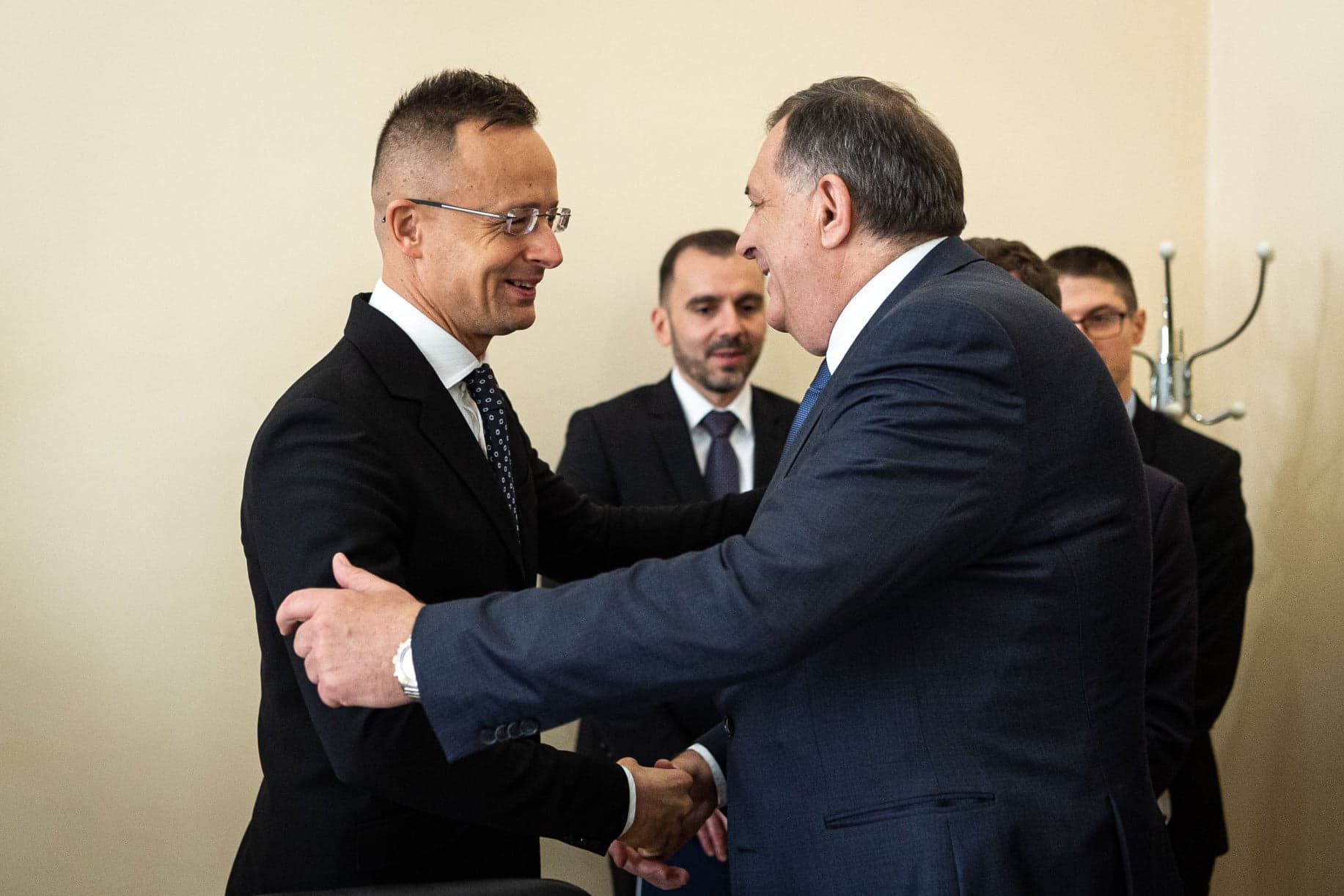 Szijjártó: A szankciók nem hozzák el a békét a Nyugat-Balkánon
