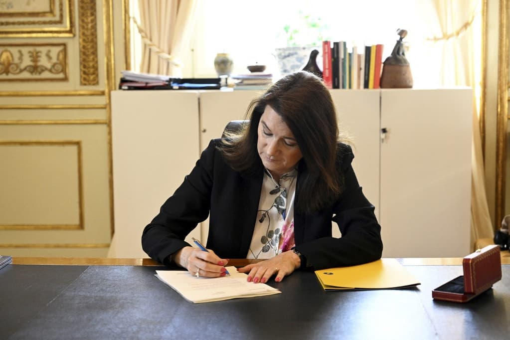 A svéd külügyminiszter aláírta Svédország hivatalos NATO-csatlakozási kérelmét
