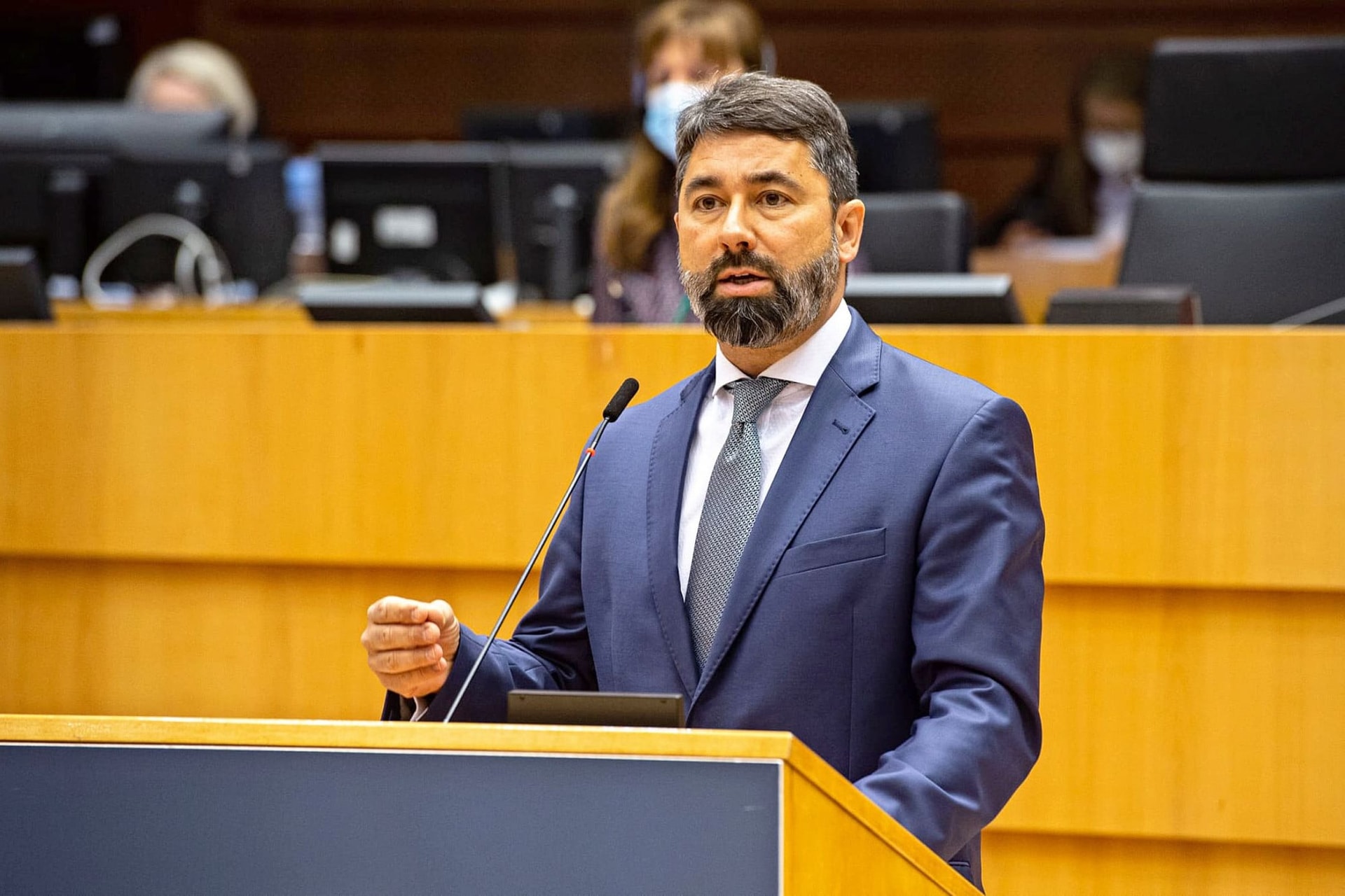 Hidvéghi: Az EP újabb jelentését a Soros-szervezetek mondták tollba