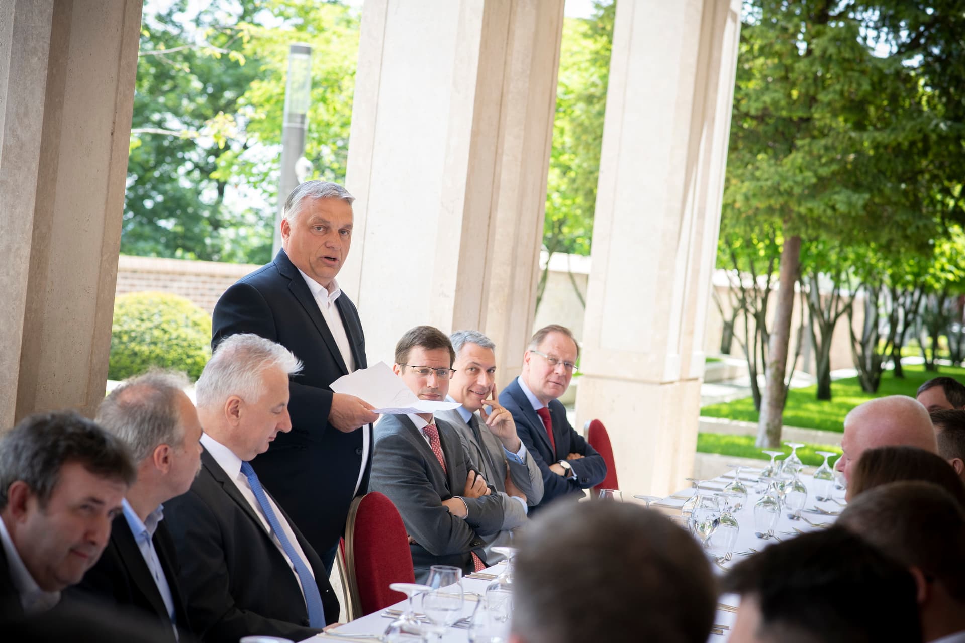 Orbán Viktor kormánya megalakításáról egyeztetett