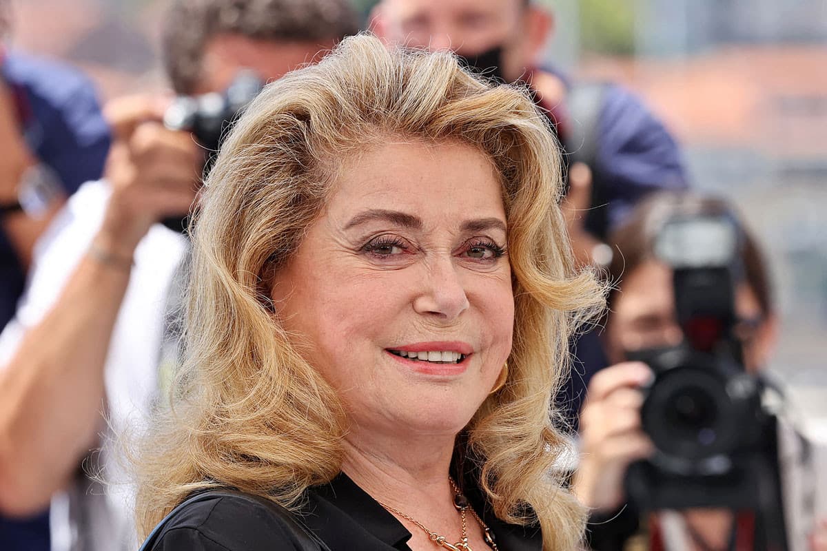 Cannes: Catherine Deneuve az idei fesztivál fekete-fehér plakátján