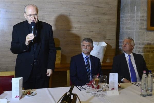 Misével köszöntötték Esztergomban a 70 éves Erdő Pétert