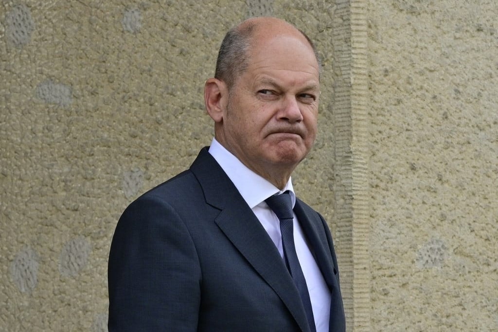 Az EU bővítése mellett érvelt Prágában a német kancellár