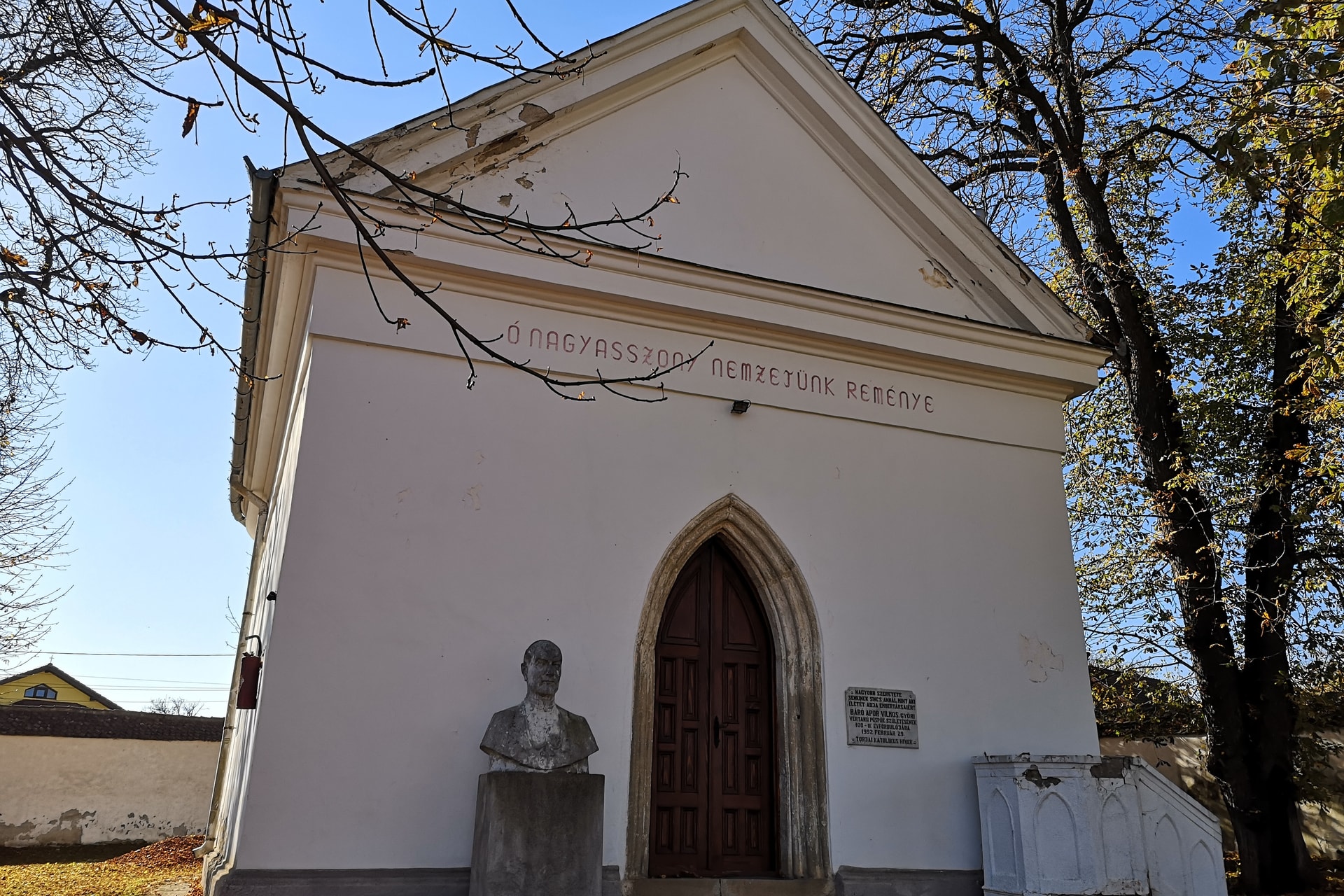 Aporok Torjája – A megközelíthetetlen Apor-kripta