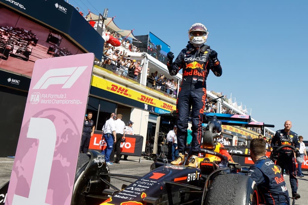 Szuzukában érhet célba az onnan induló Max Verstappen