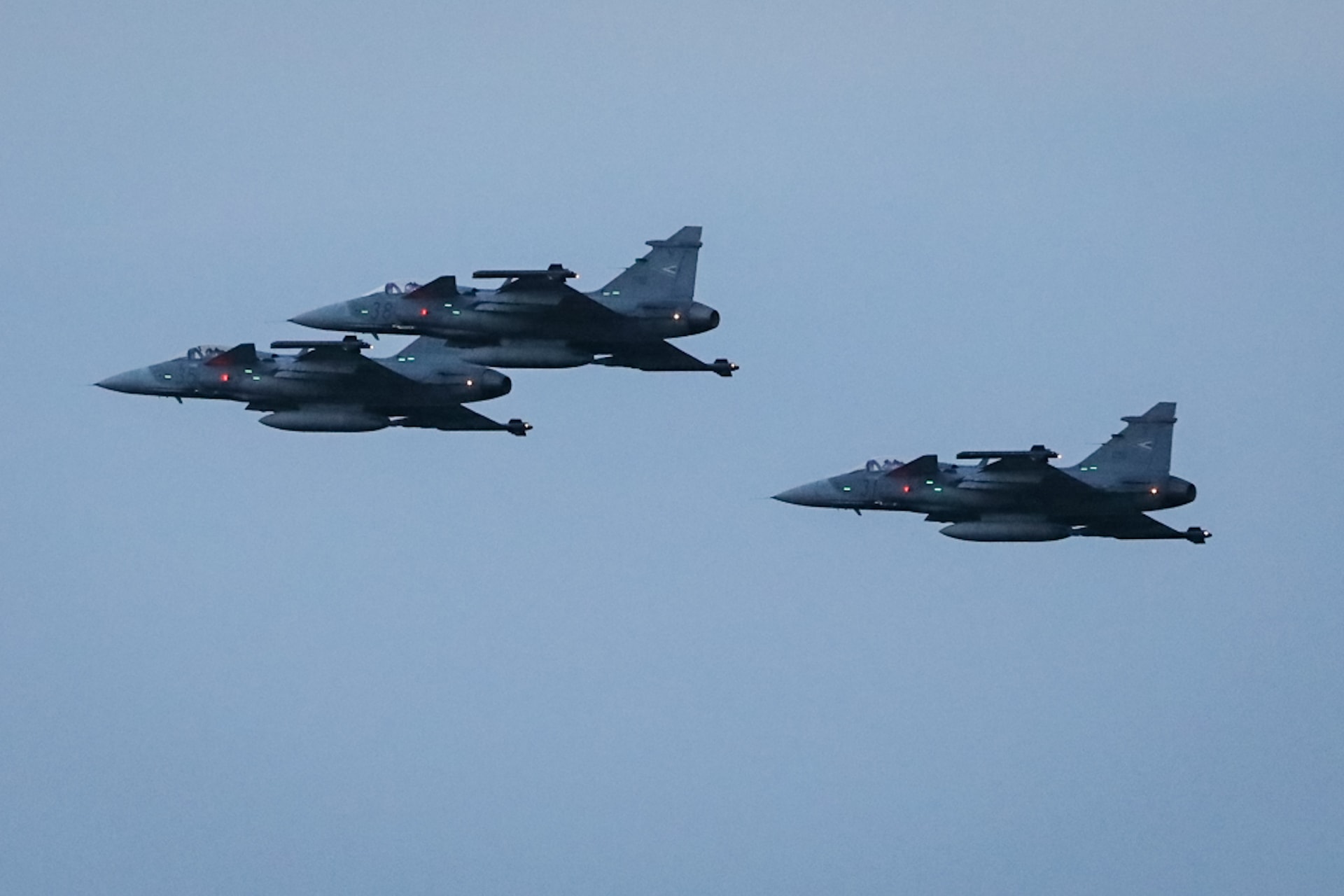 HM: Bombafenyegetés miatt szálltak fel Gripenek