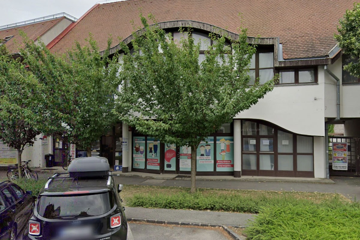 Hallgatnak az MSZP vezetői a keszthelyi székház akciós eladásáról