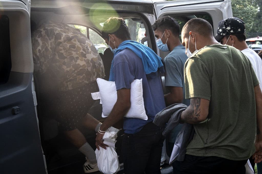 Ismét buszokkal érkeztek migránsok Washingtonba az Egyesült Államok déli határáról