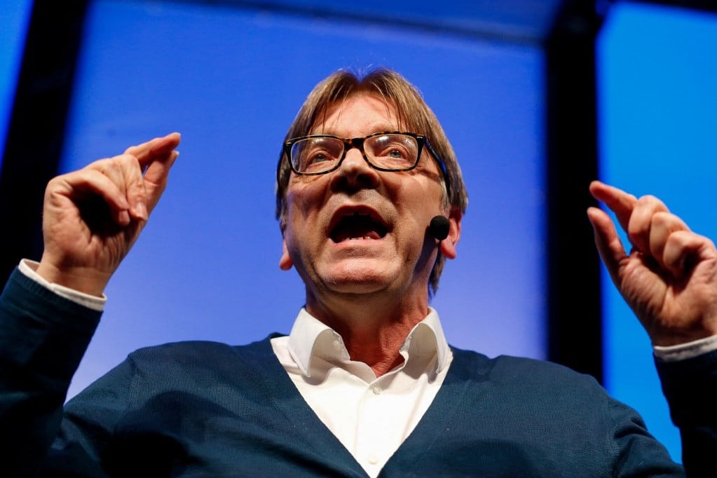 Guy Verhofstadt egy év múlva visszavonul a politikától?