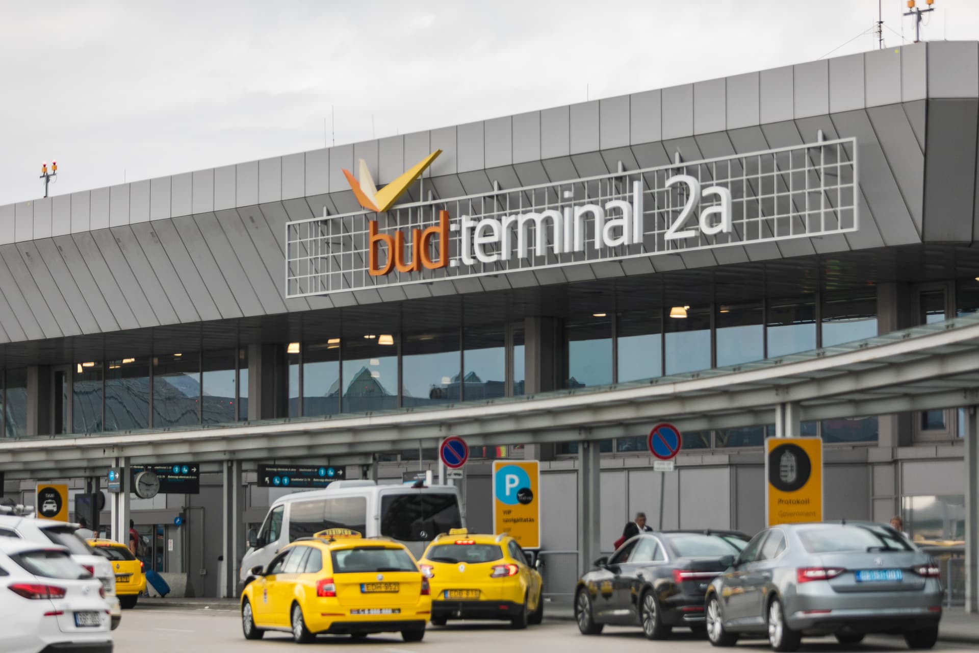 10 hónap alatt 10 millió utas volt a budapesti repülőtéren