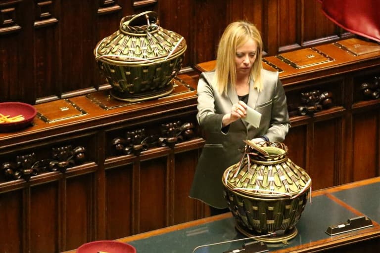 Gyors kormányalakítást szorgalmaz Meloni
