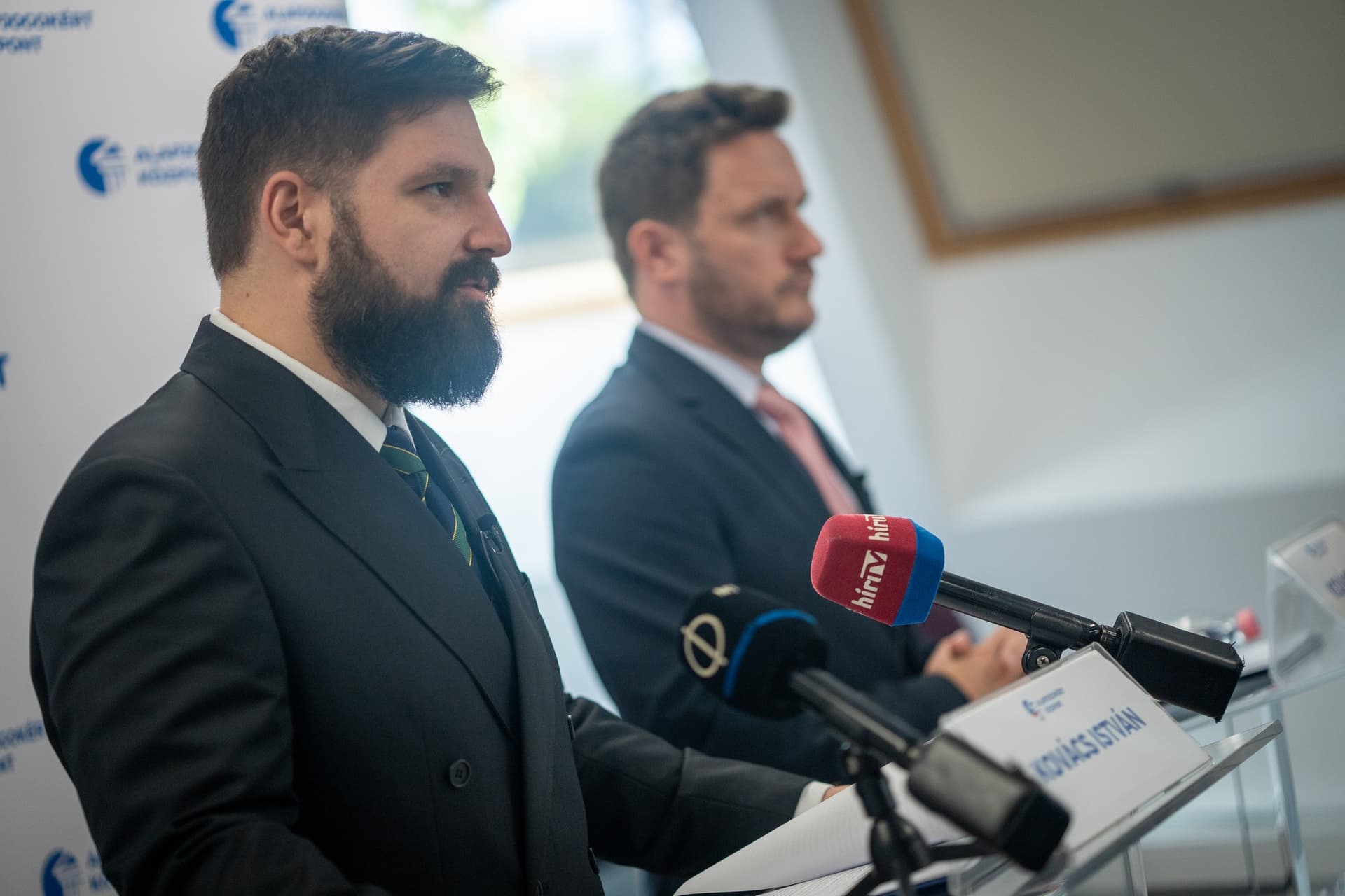 Alapjogokért Központ: A szankciók bevezetése brüsszeli elit döntése volt, nem az állampolgároké