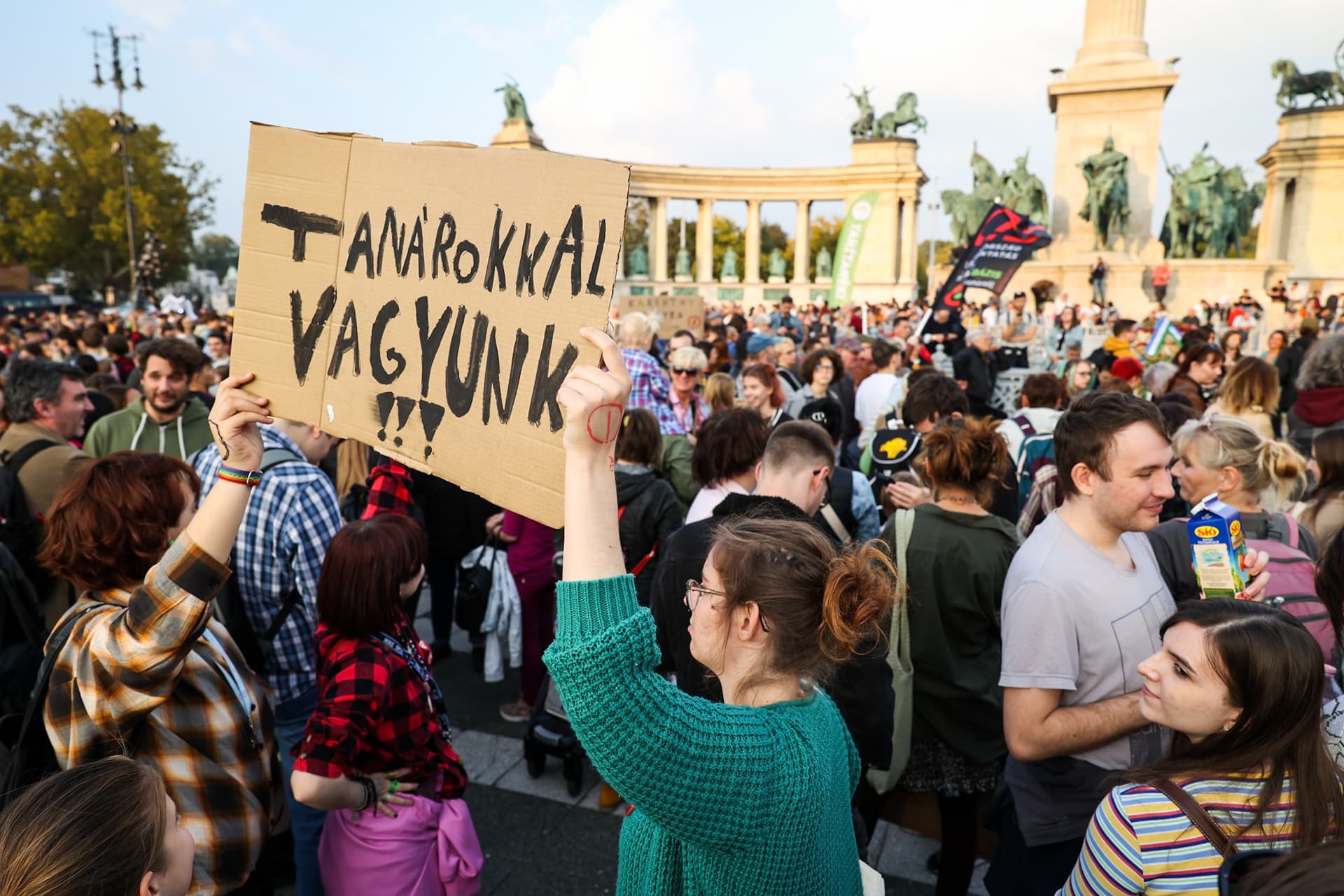 Példátlan pártfinanszírozási vircsaft