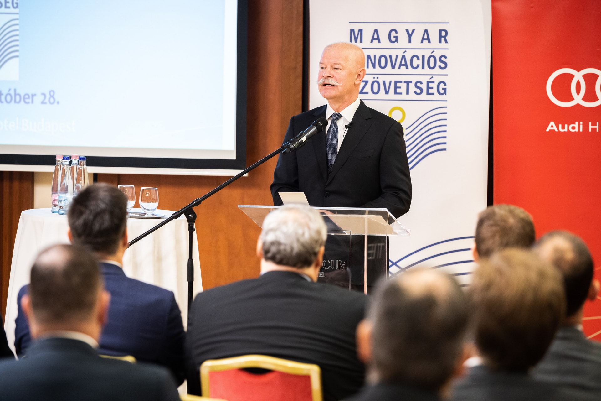 Csák János: Magyarország jövőjét az innovációs teljesítmény alapozhatja meg