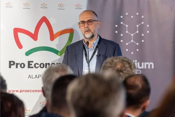 Kelemen Hunor: A gazdaság egy tűzszünet esetén sem fog visszaállni a régi kerékvágásba
