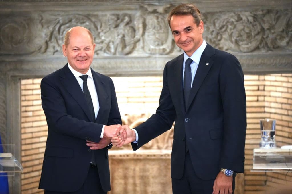 Scholz: Elfogadhatatlan, hogy Ankara vitatja Görögország szuverenitását
