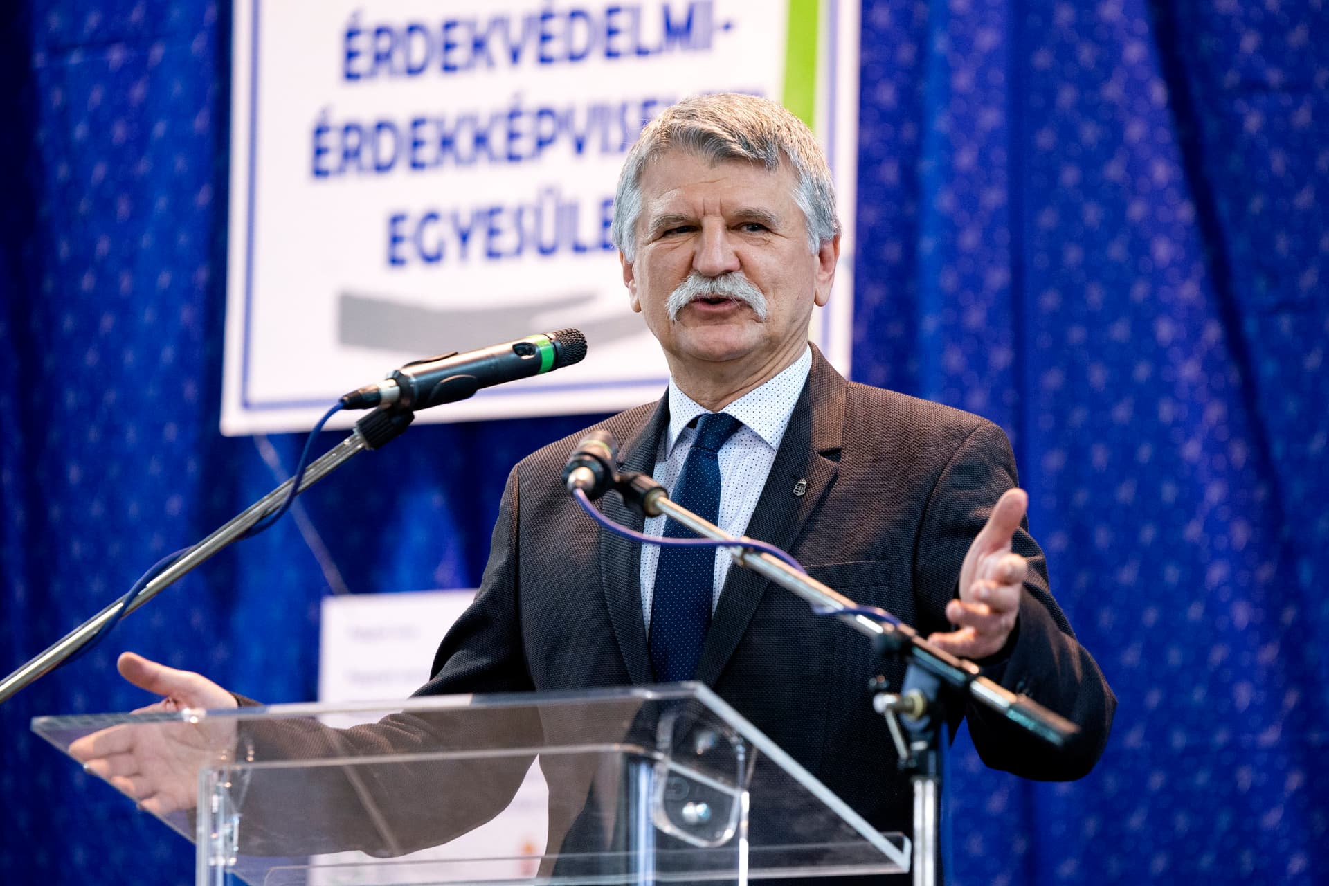 Kövér: A kormány célja, hogy megőrizze a nyugdíjak vásárlóértékét