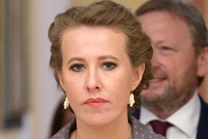Elhagyta Oroszországot Kszenyija Szobcsak ismert orosz tévés