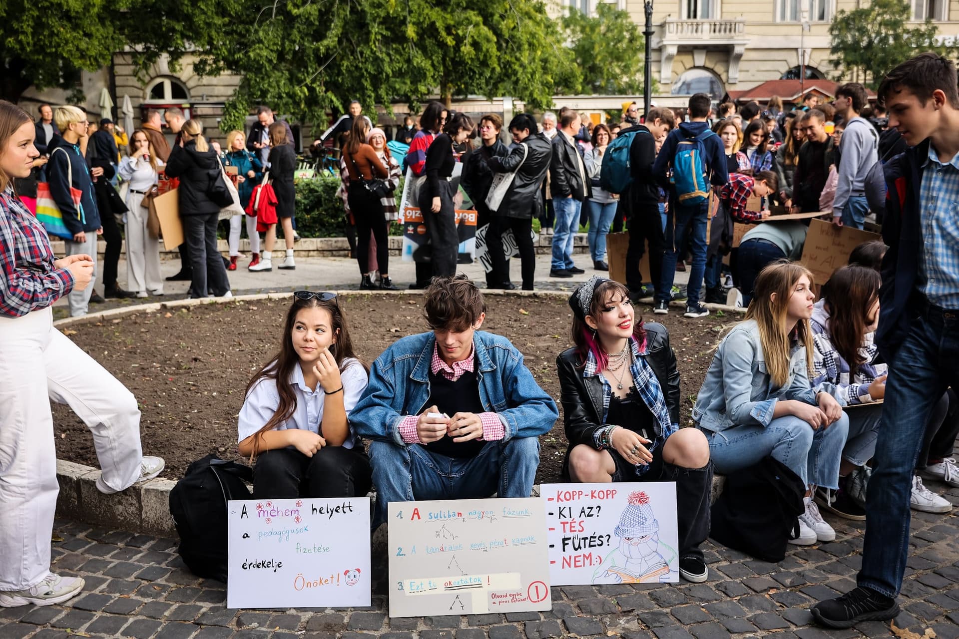 Gyurcsányék felhasználják a fiatalokat