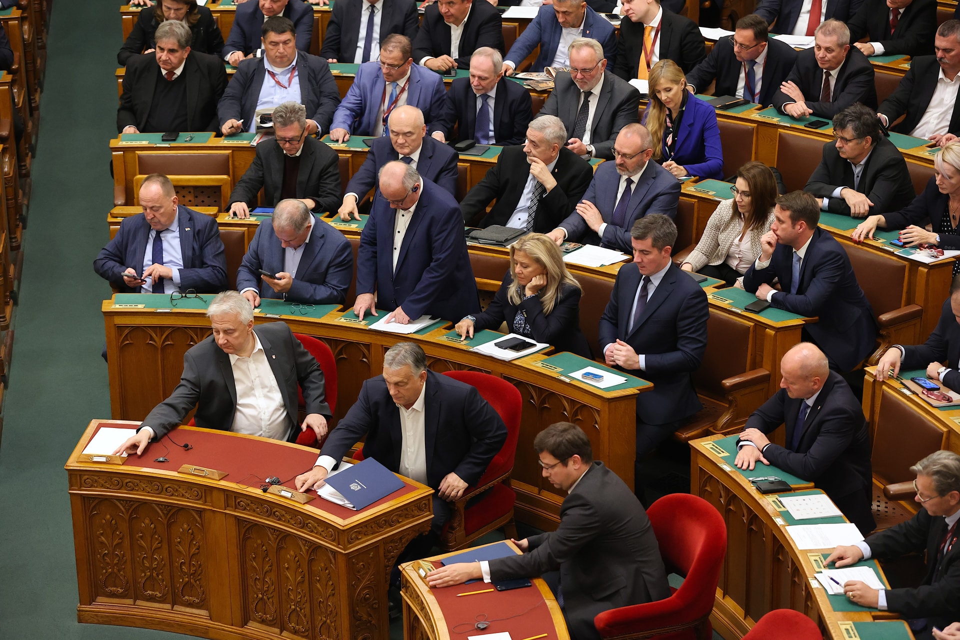 Elfogadhatja a Brüsszellel történő megegyezéshez szükséges törvényt a T. Ház