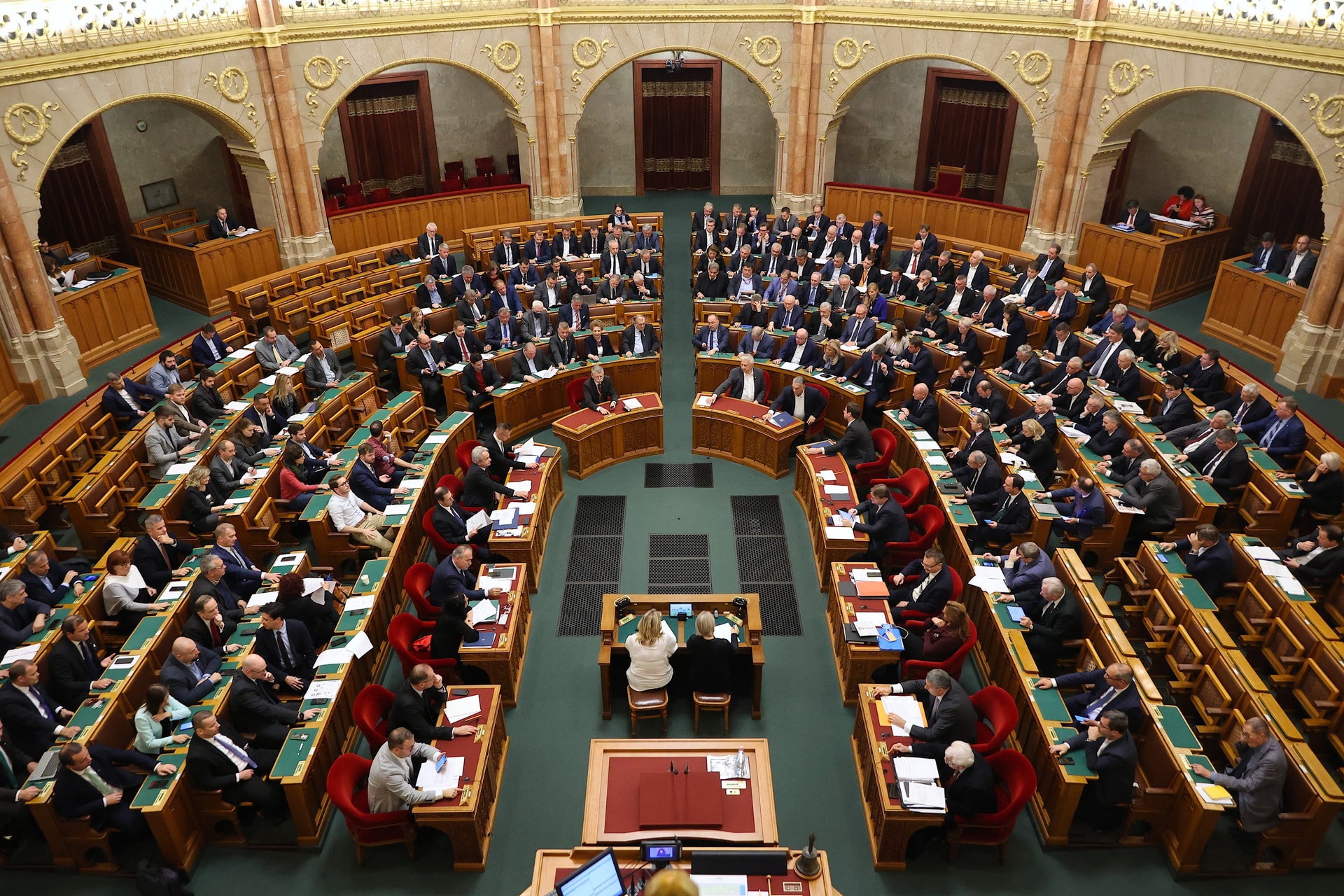 Többek között Paksról is dönt ma az Országgyűlés