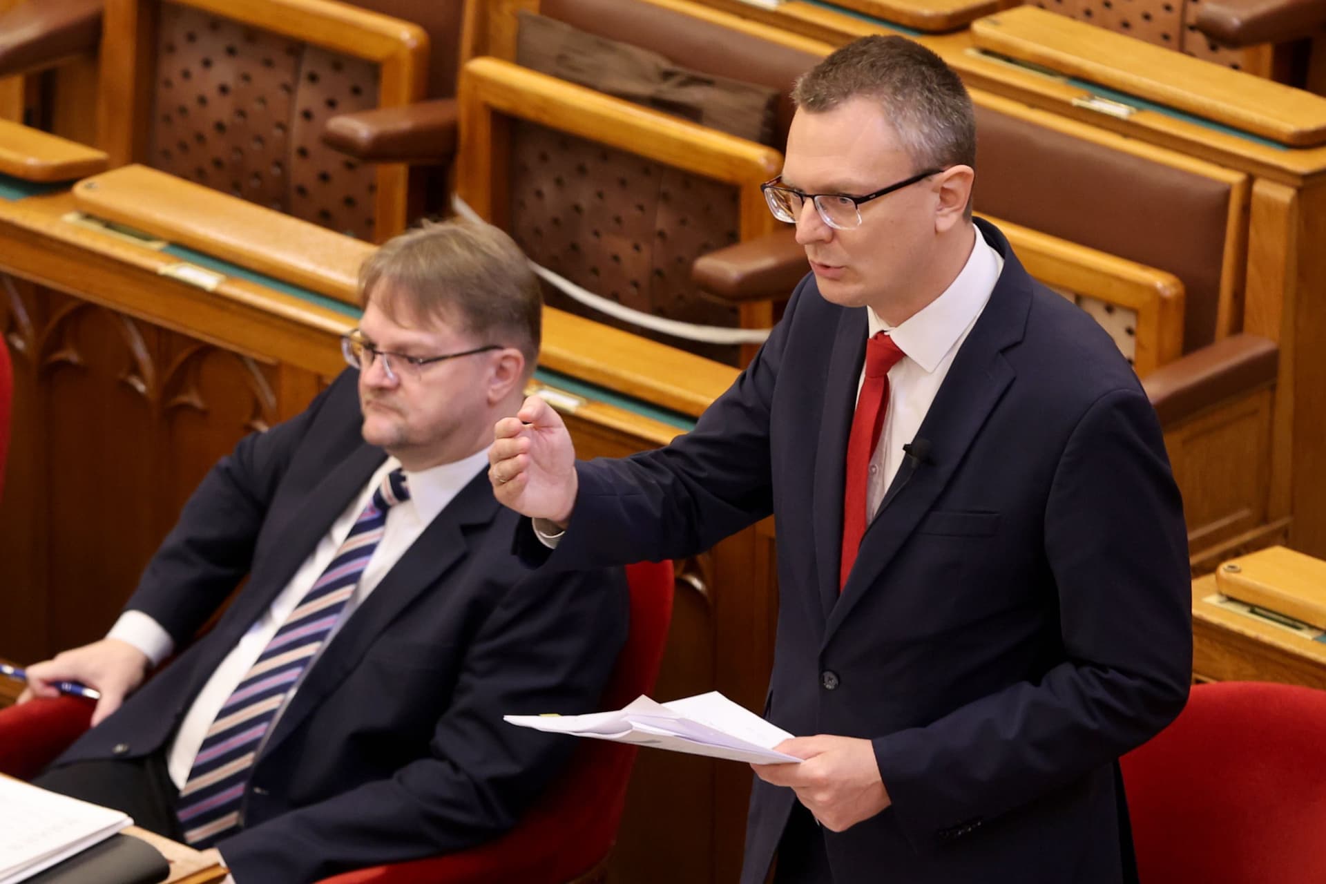 Rétvári: Nem a pedagógusbér-emelés, hanem a mértéke a kérdés