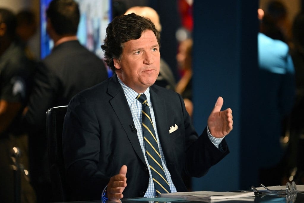 Tucker Carlson: Mégis ki ez a Zelenszkij? Valami korrupt ukrán erős ember