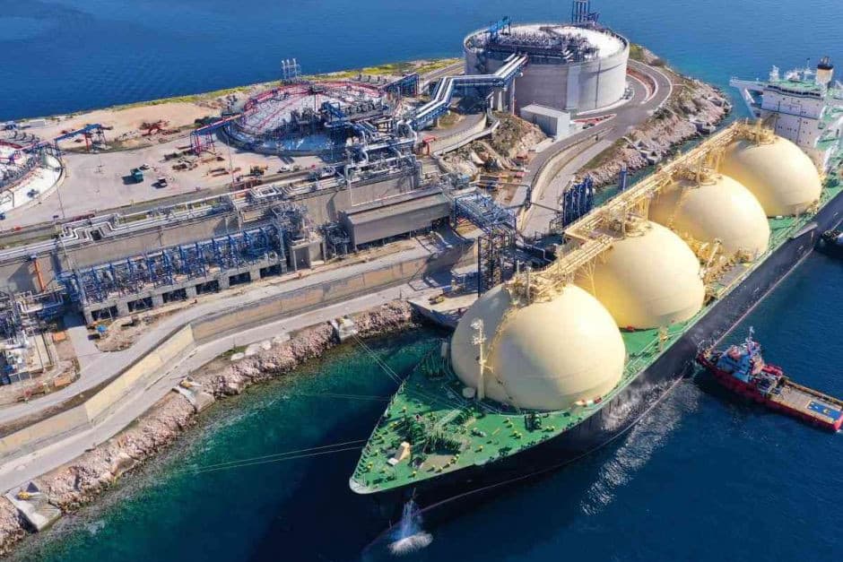 Elkészült az első németországi LNG-terminál kikötője