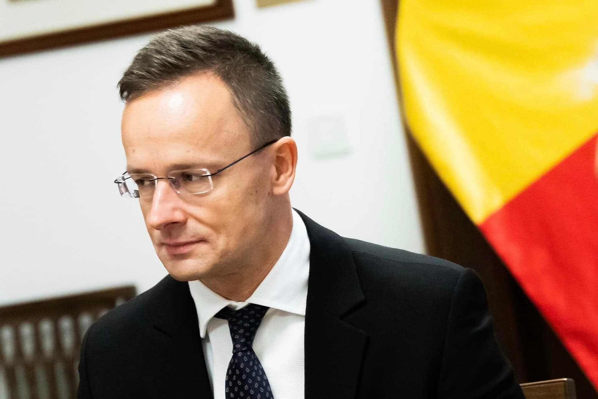Stratégiai nyugalomra van szükség ebben a helyzetben, mondta Szijjártó Péter a Facebook-oldalán