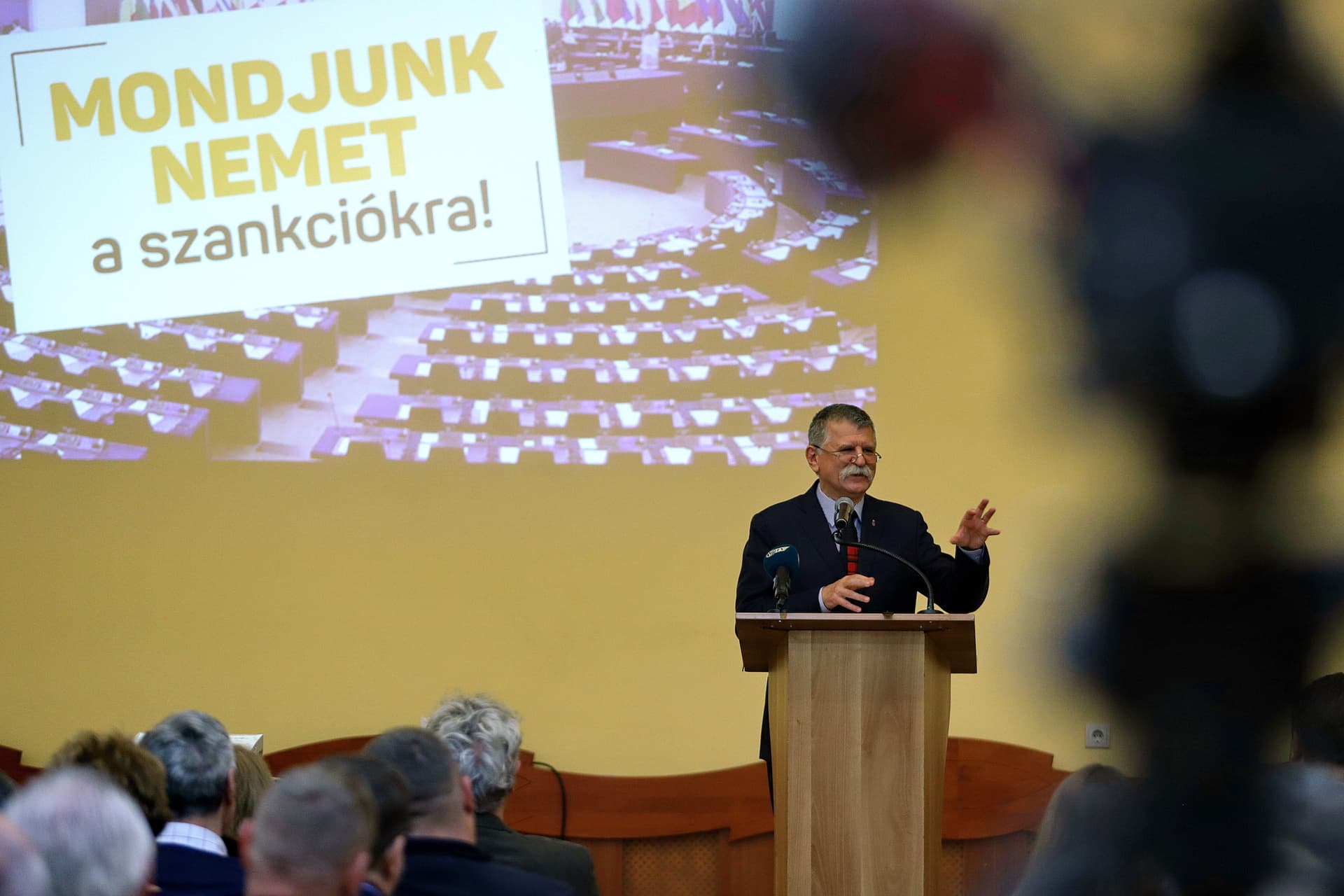 Kövér László: A szankciós politika magas inflációt, energiaválságot és recessziós veszélyt hozott