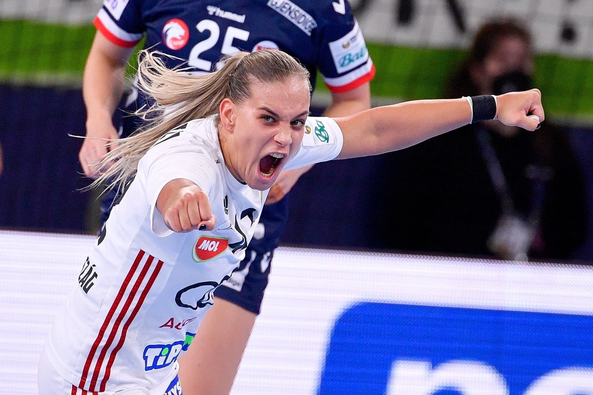 Klujber Katrin a női kézilabda-Eb álomcsapatában!