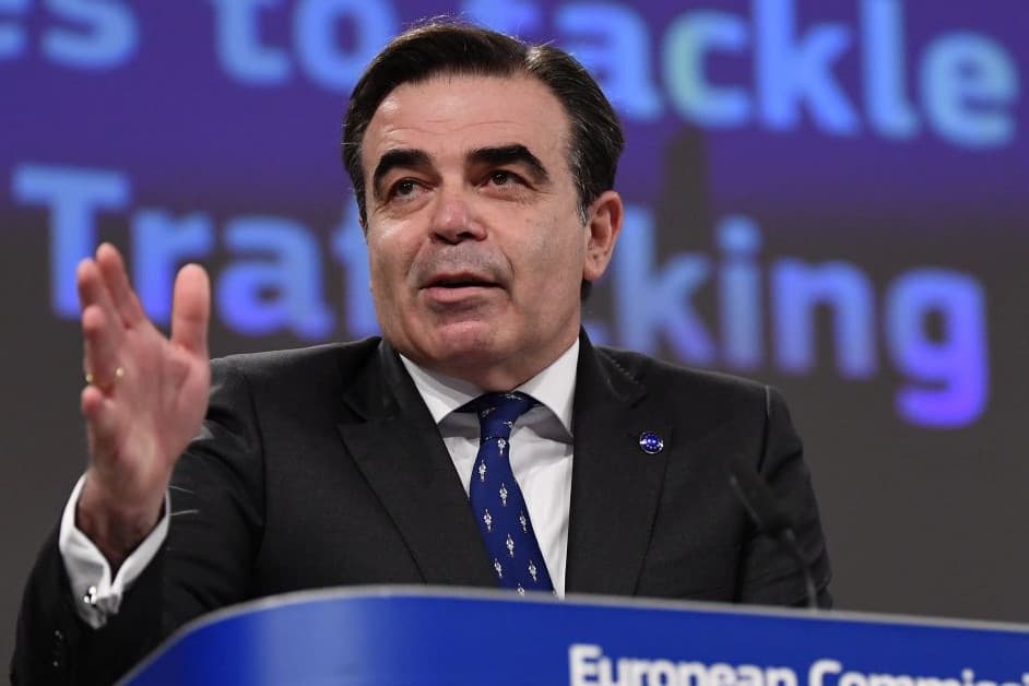 Uniós biztos: Eljött az ideje, hogy az EU átfogó migrációs intézkedéseket hozzon
