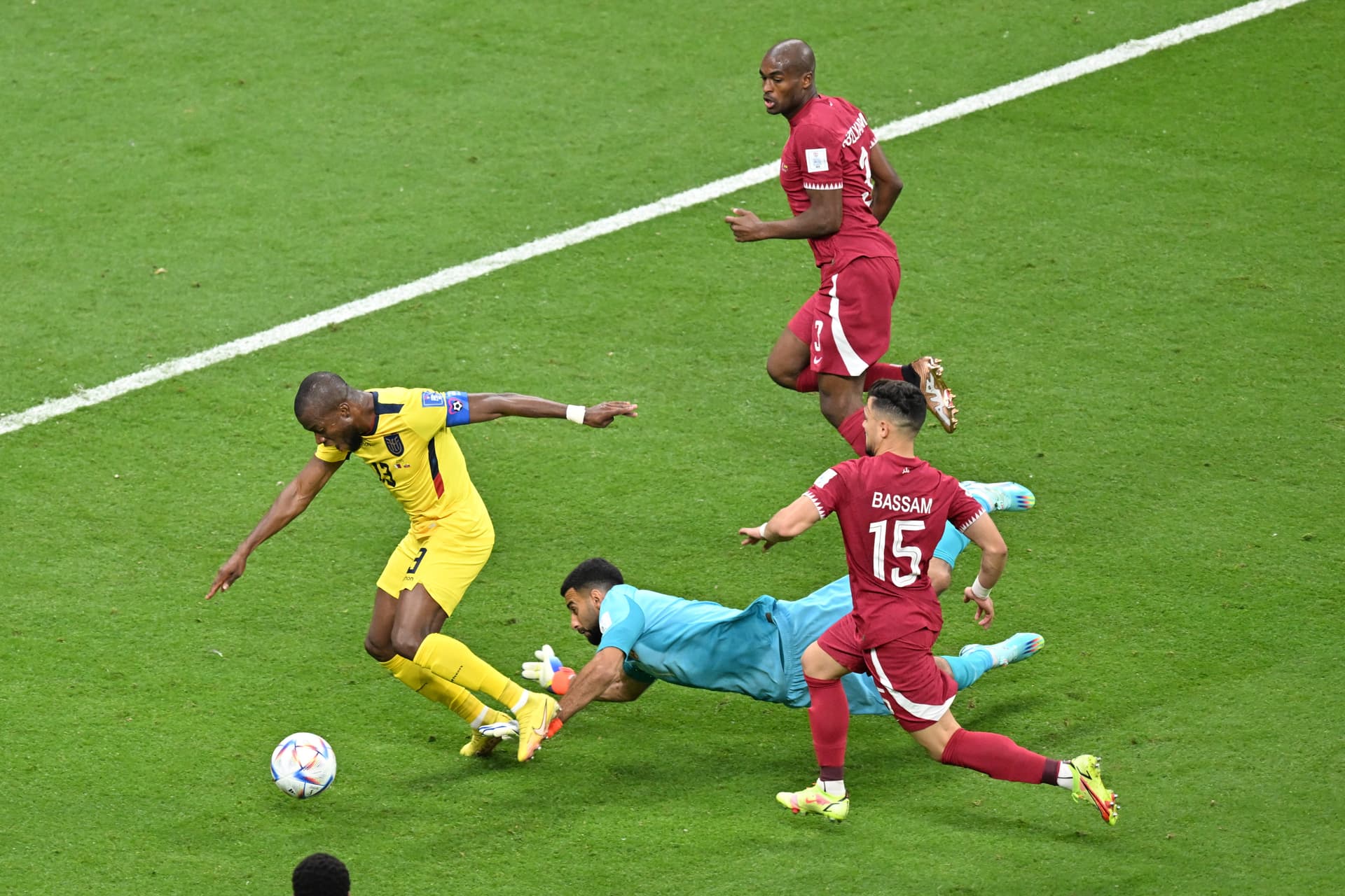 Egy magyar válogatott védő klubtársa szerezte a vb első gólját