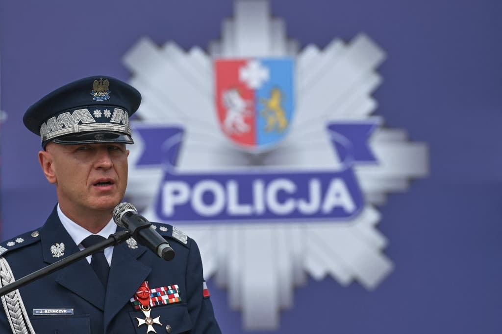 Robbanás a varsói kapitányságon