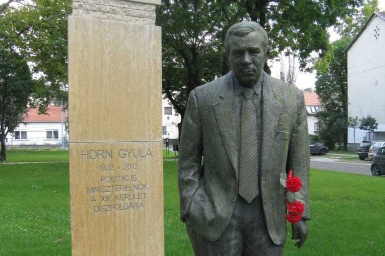 Jogszabályt sértett a Fővárosi Közgyűlés, amikor közterületet nevezett el Horn Gyuláról