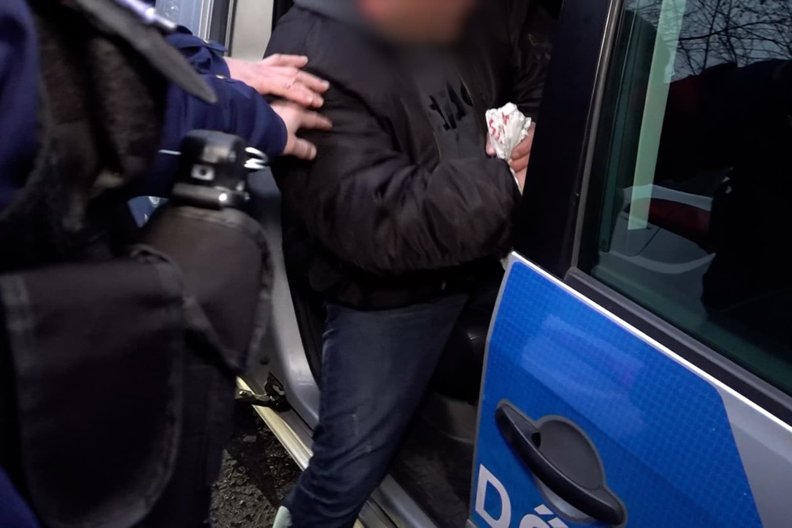Több mint húsz éve történt gyilkosság ügyében fogtak el egy kecskeméti és egy nagyvenyimi férfit