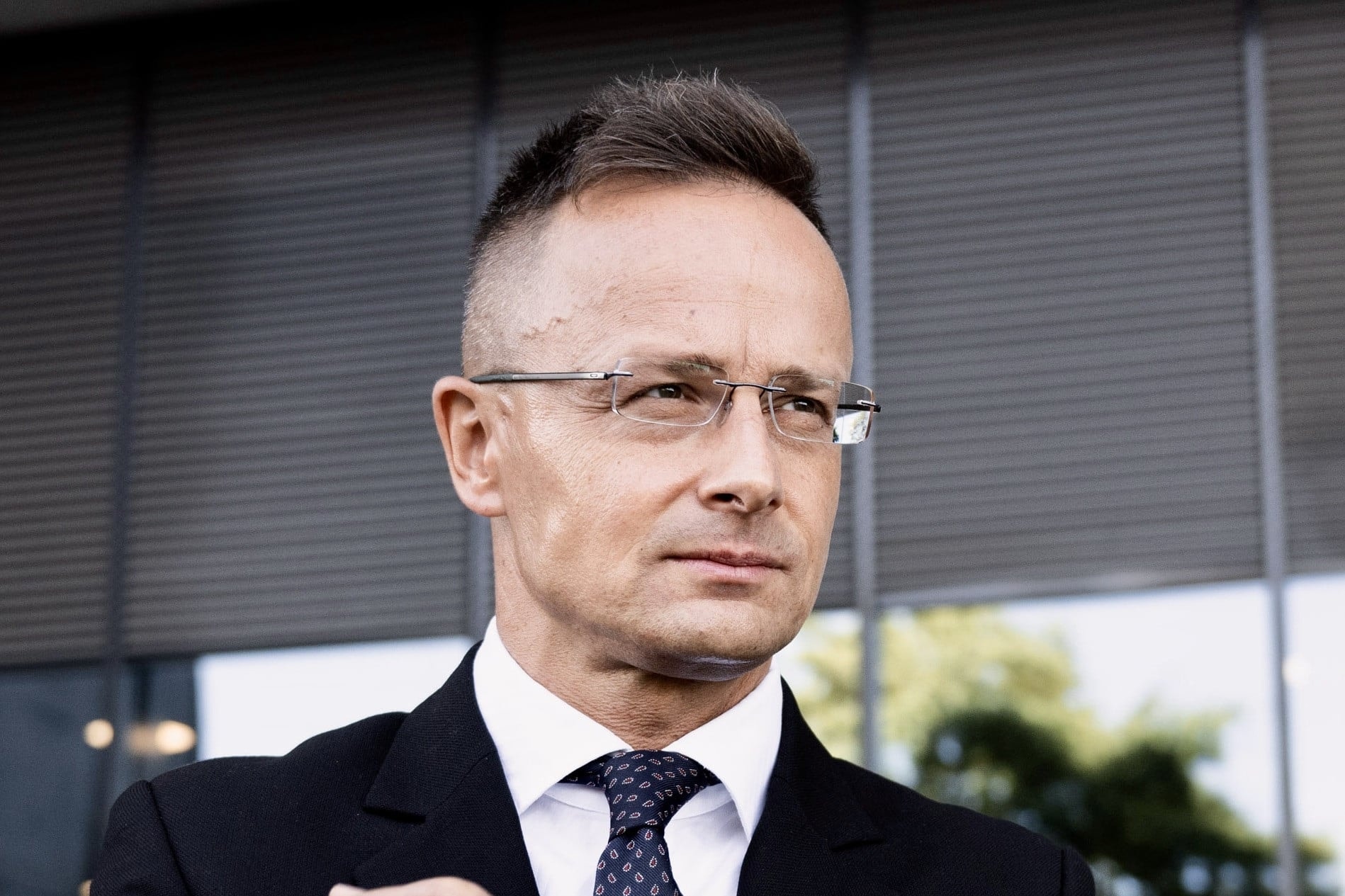 Szijjártó: Elég bátrak vagyunk hogy kimondjuk, a migráció veszélyes + VIDEÓ