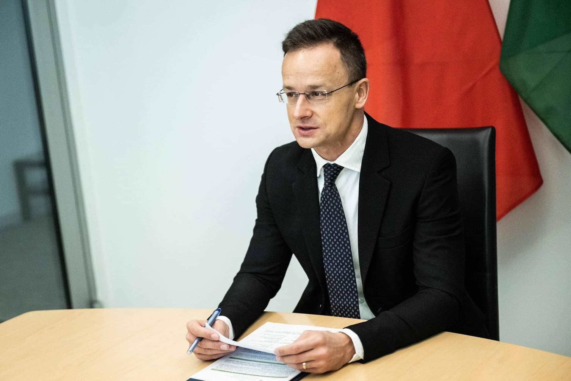 Szijjártó Péter: Zöldáram jön Azerbajdzsánból