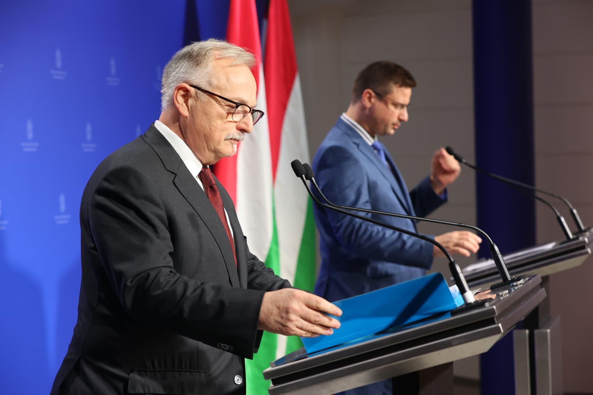 Gulyás Gergely: A szankciók miatt kell kivezetni a benzinárstopot