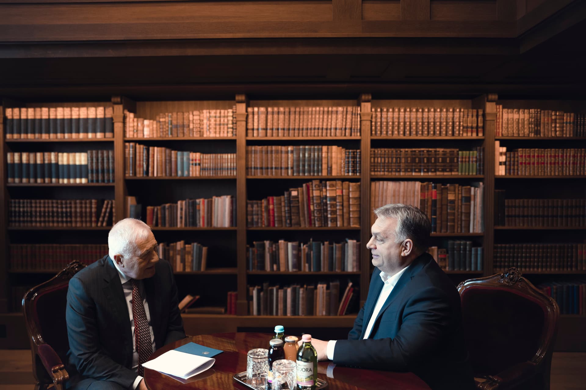 Orbán Viktor Václav Klausszal tárgyalt