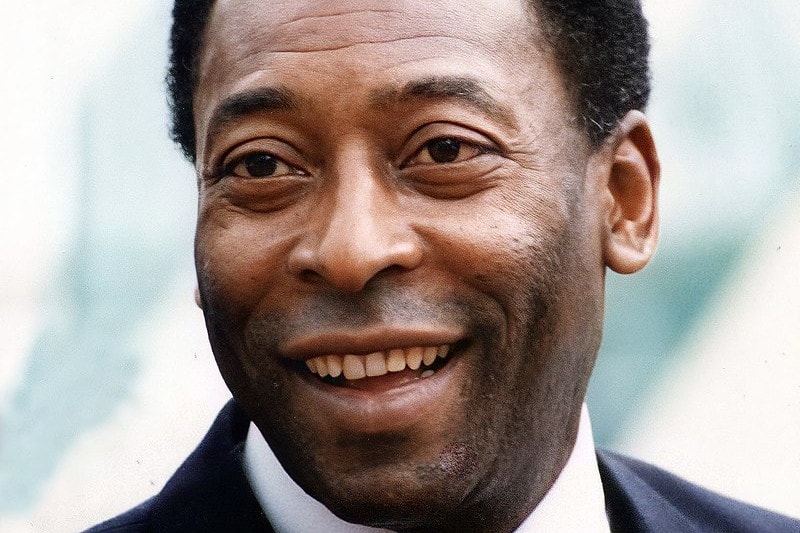 Pelé halála - Tízezrek a ravatalnál Santosban