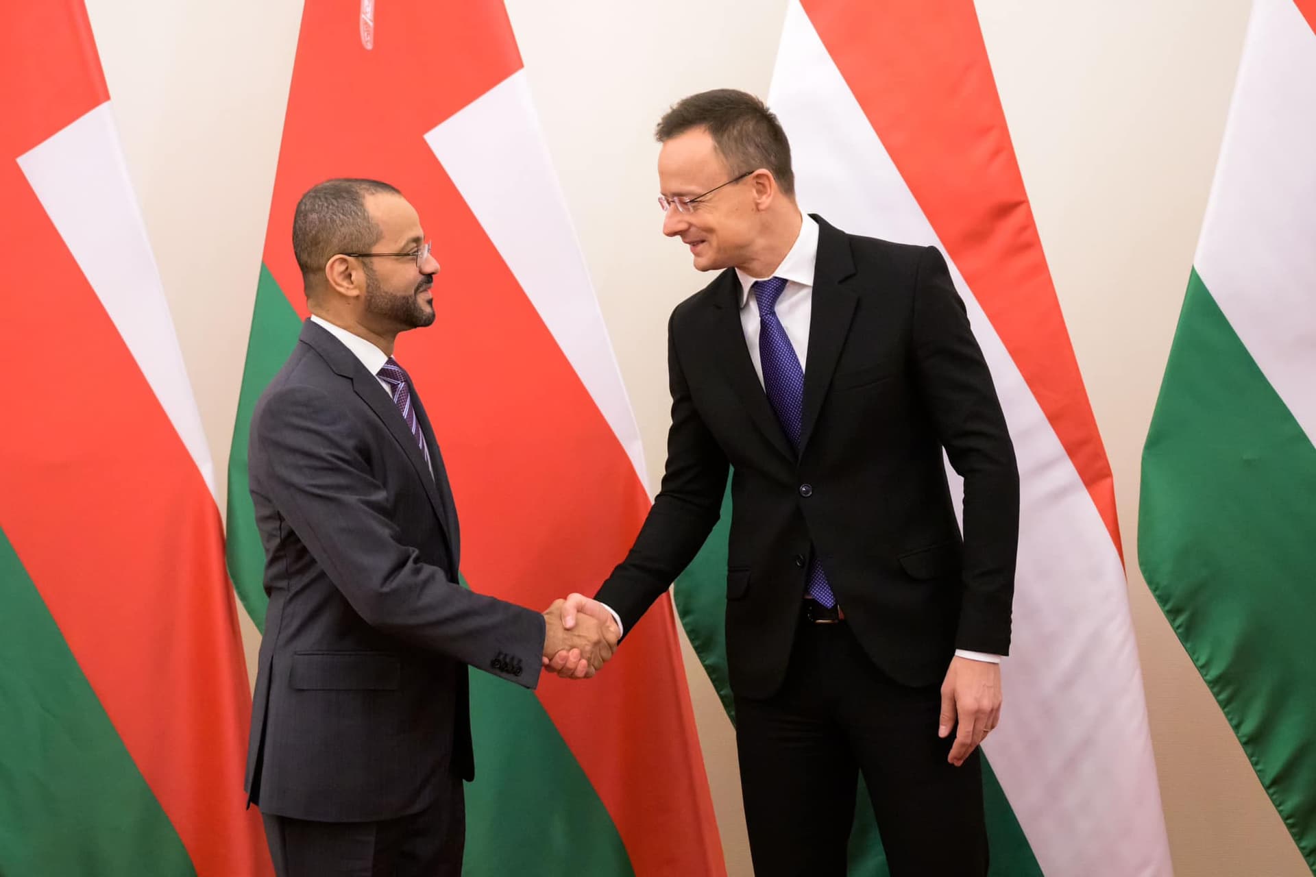 Szijjártó Péter: Megkezdődtek a tárgyalások az ománi kőolaj és földgáz magyarországi importjáról