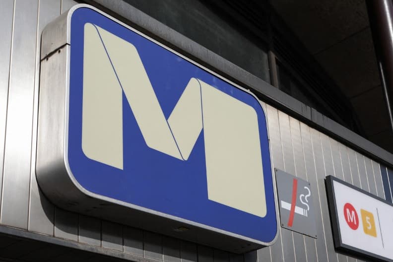Késsel sebesítettek meg egy embert a brüsszeli metróban