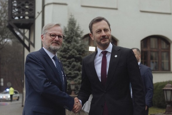 Újrázna Pozsonyban Heger